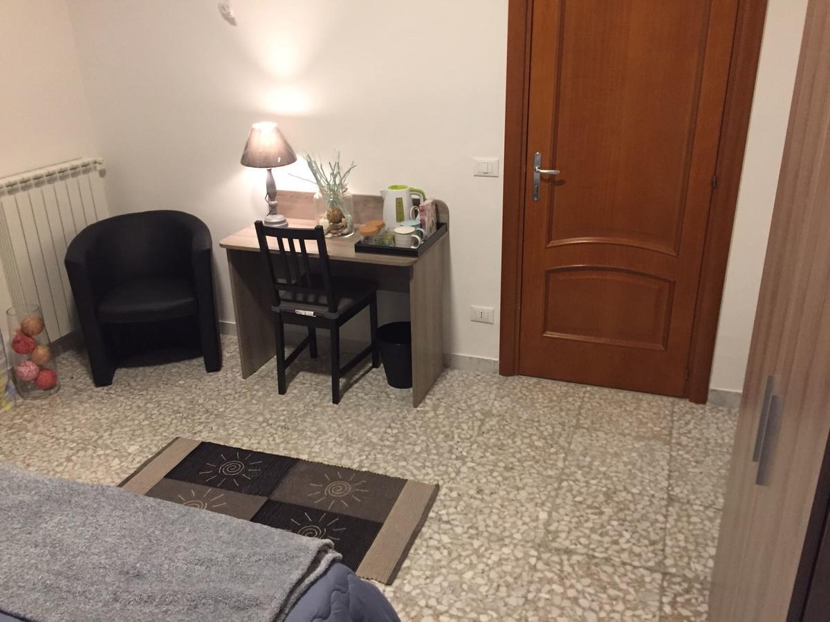 B & B Leti Battipaglia Buitenkant foto