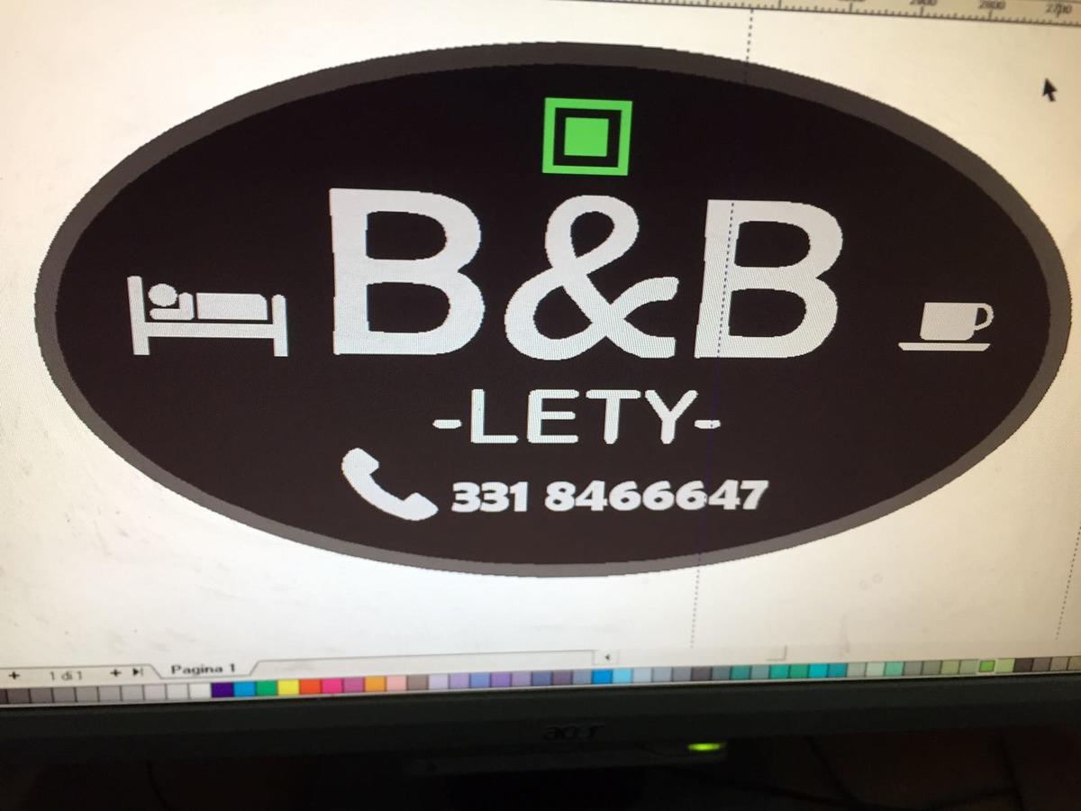 B & B Leti Battipaglia Buitenkant foto