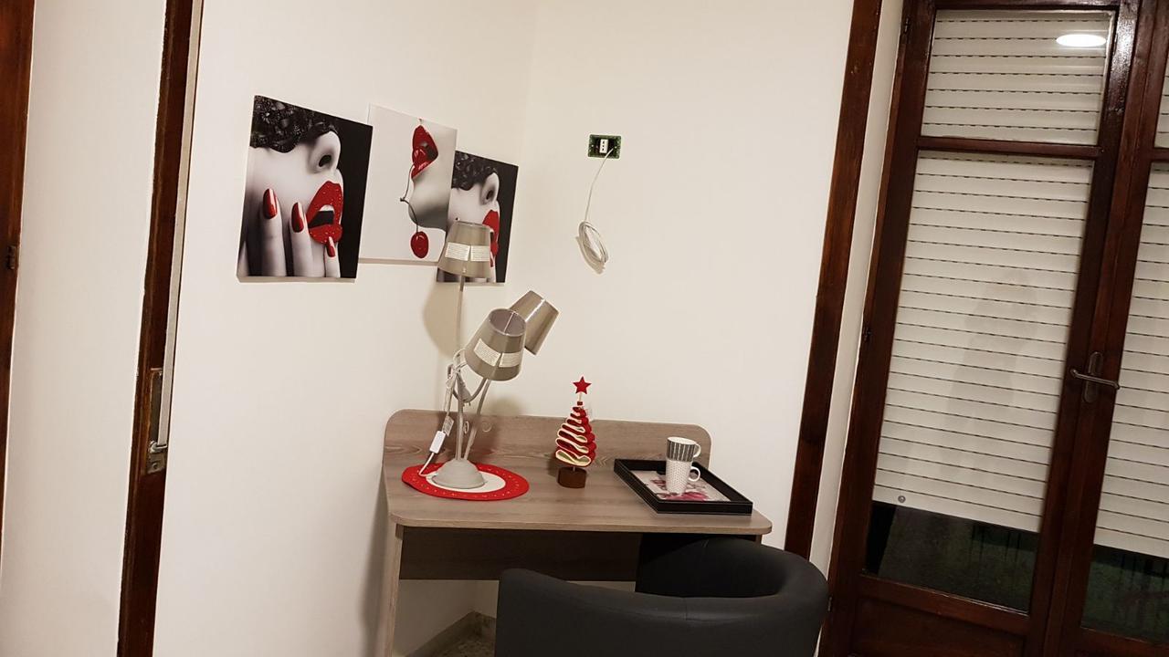 B & B Leti Battipaglia Buitenkant foto