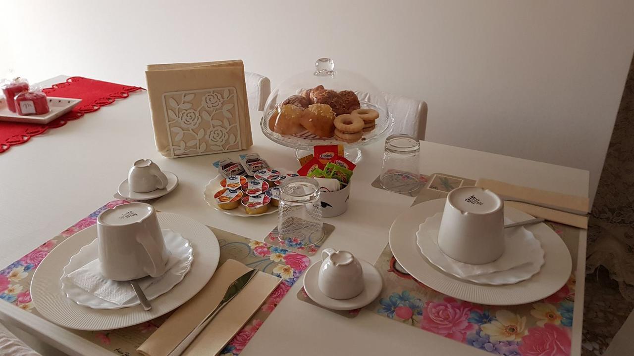 B & B Leti Battipaglia Buitenkant foto