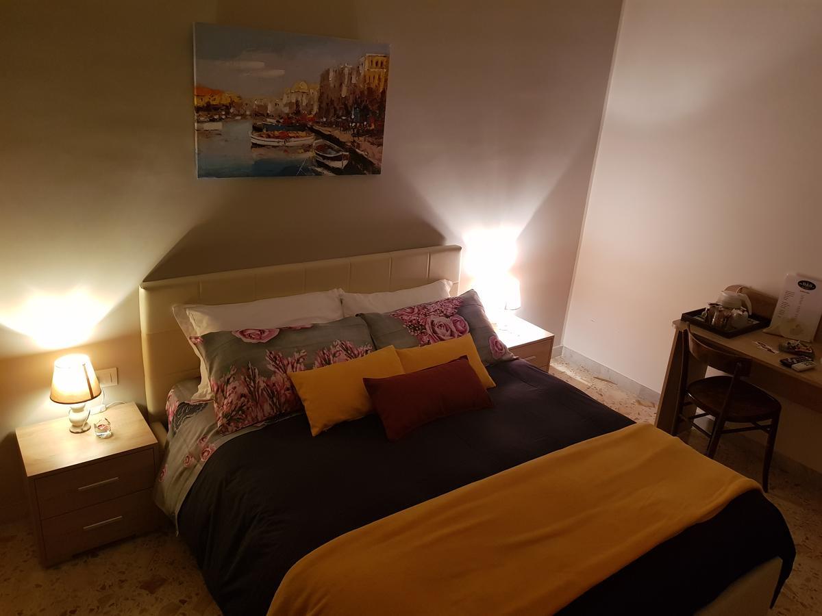 B & B Leti Battipaglia Buitenkant foto