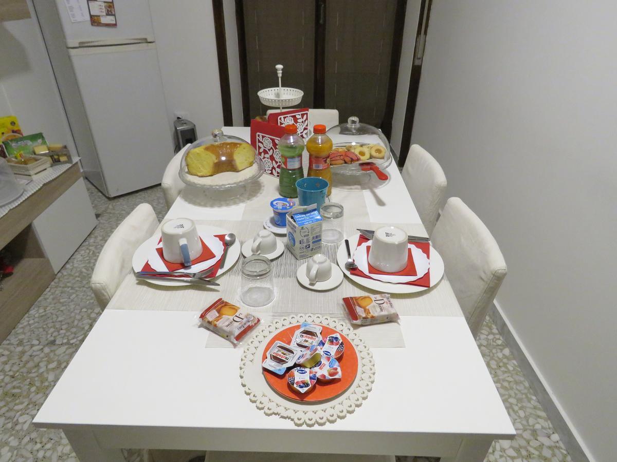 B & B Leti Battipaglia Buitenkant foto