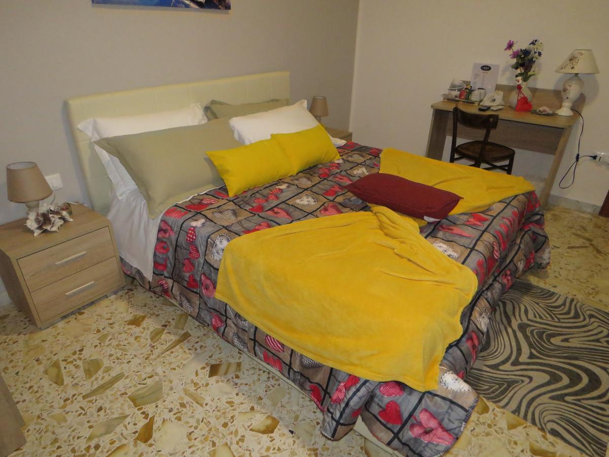 B & B Leti Battipaglia Buitenkant foto