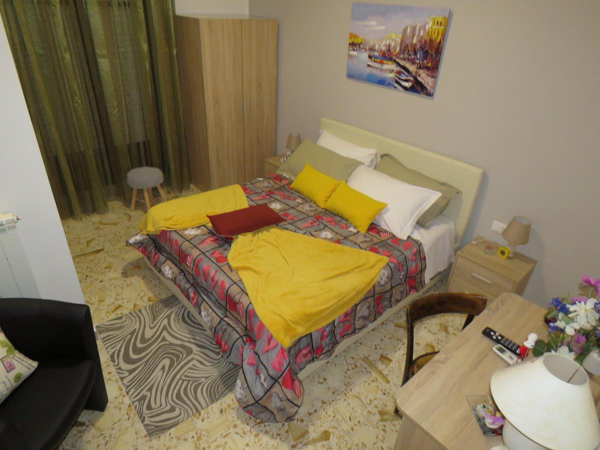 B & B Leti Battipaglia Buitenkant foto