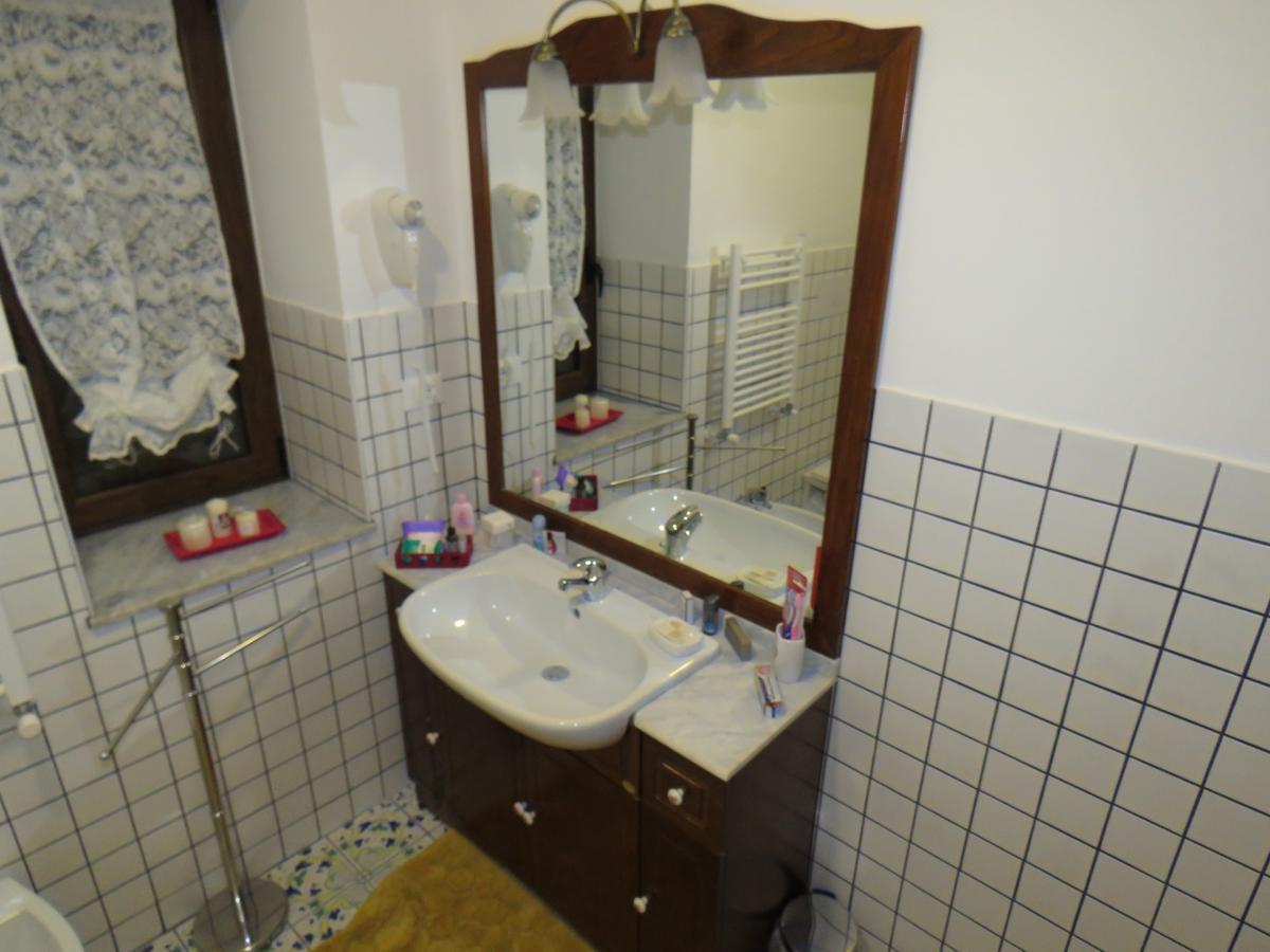 B & B Leti Battipaglia Buitenkant foto