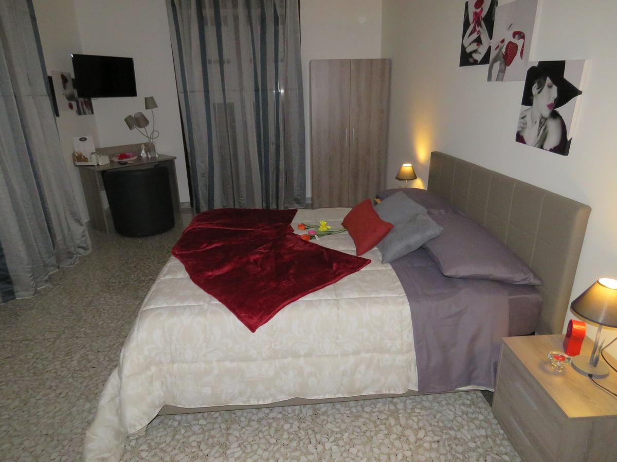 B & B Leti Battipaglia Buitenkant foto