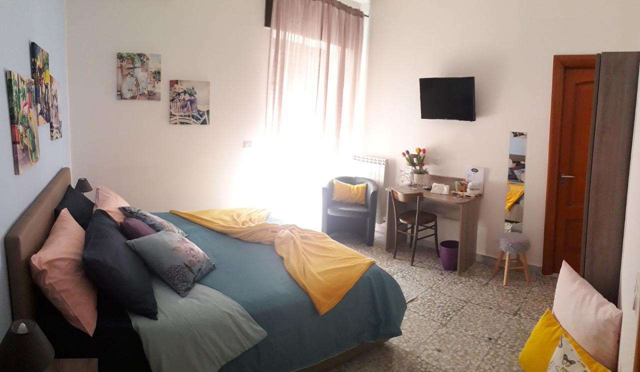 B & B Leti Battipaglia Buitenkant foto